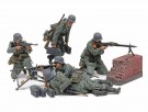 Tamiya 1:35 German MG Team Mid-WWII (35386) thumbnail