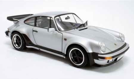 Tamiya 1:24 - Porsche 911Turbo ´88 (24279)